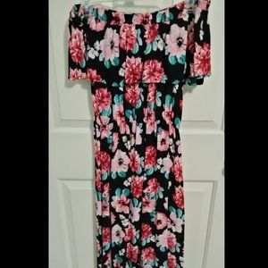 Off-Shoulder floral dres
